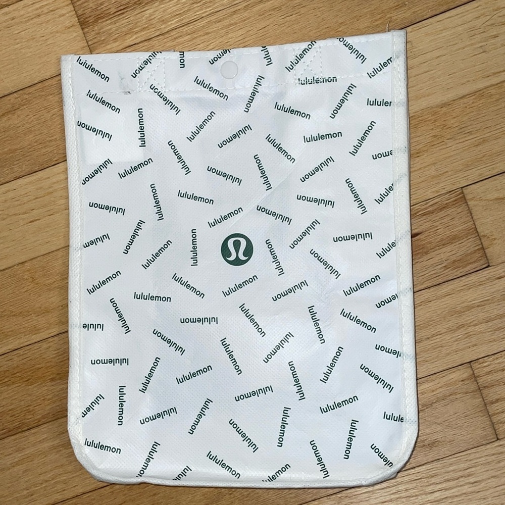 Lululemon Green/White Mid Bag